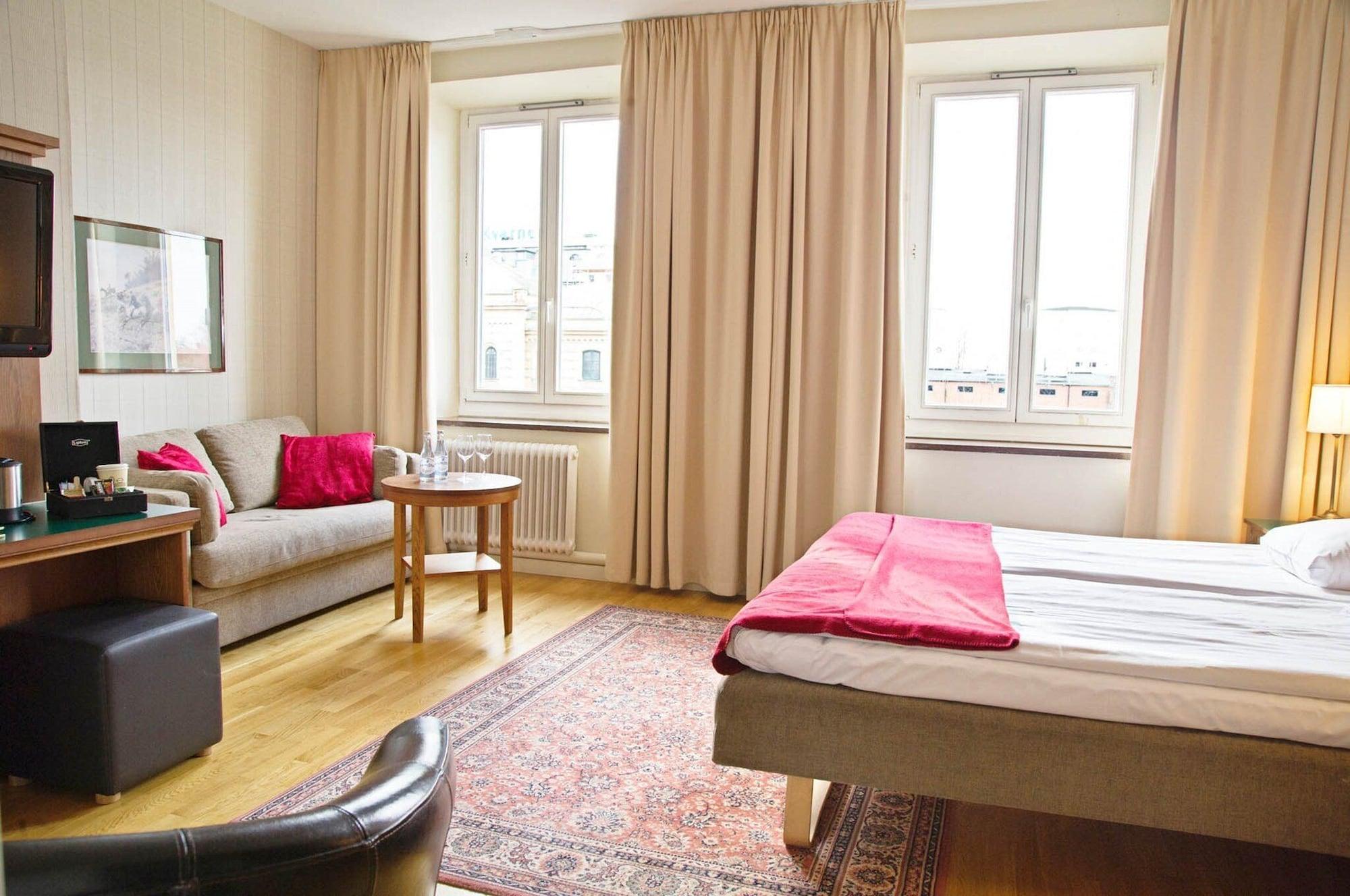 Hotel Bishops Arms 3*
