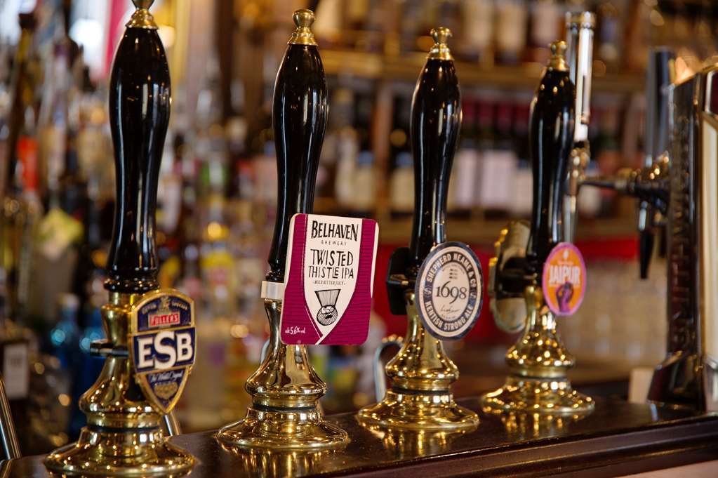 Bishops Arms Hotel 3*