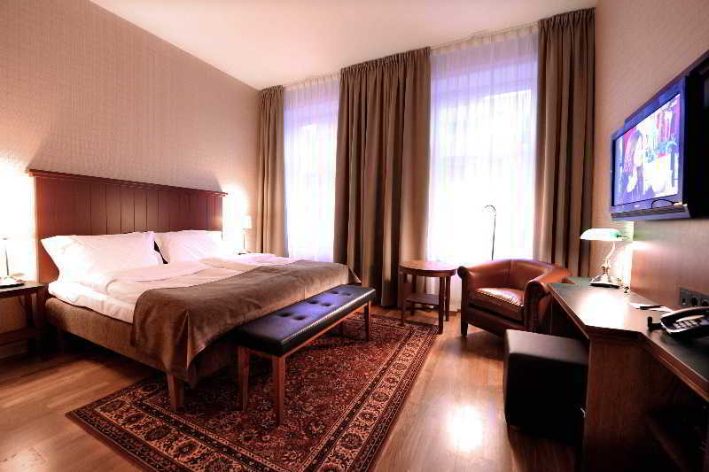 Bishops Arms Hotel 3*